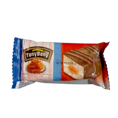 صورة توني بوني ساندوتش كيك مغطي بالشوكولاتة ومحشو بكريمة الكراميل