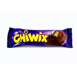 صورة شيويكس بسكويت بنوجة الكراميل محشي بكريمة البندق ومغطي بالشيكولاتة